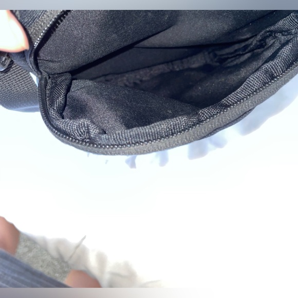 Black Nike crossbody bag - Picture 4 of 4